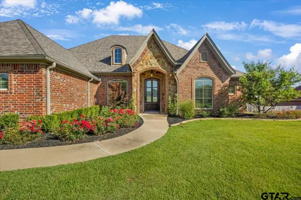 170 Ashbriar Lane, Longview, TX 75605