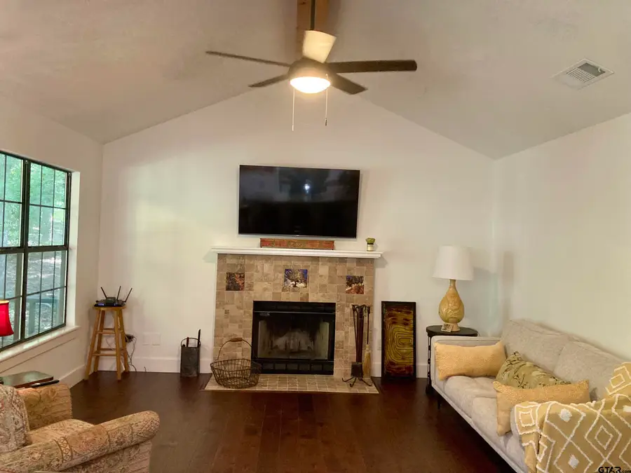 203 Peach Tree, Holly Lake Ranch, TX 75765 - Image #2