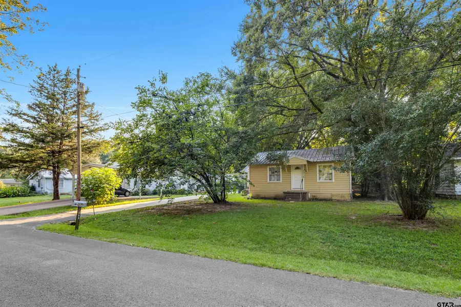 205 N Robinson, Big Sandy, TX 75755 - Image #2