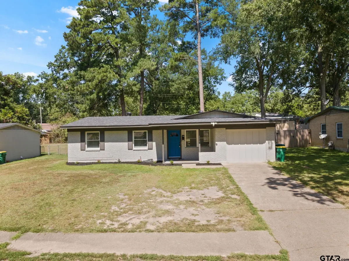 3915 Sabine, Texarkana, TX 75503 - #1