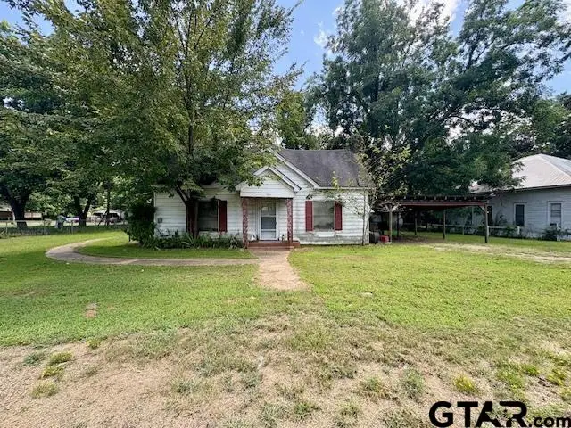 201 W Daingerfield St., Omaha, TX 75571 - #2