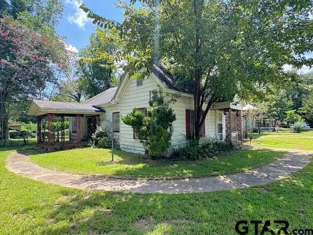 201 W Daingerfield St., Omaha, TX 75571 - #3