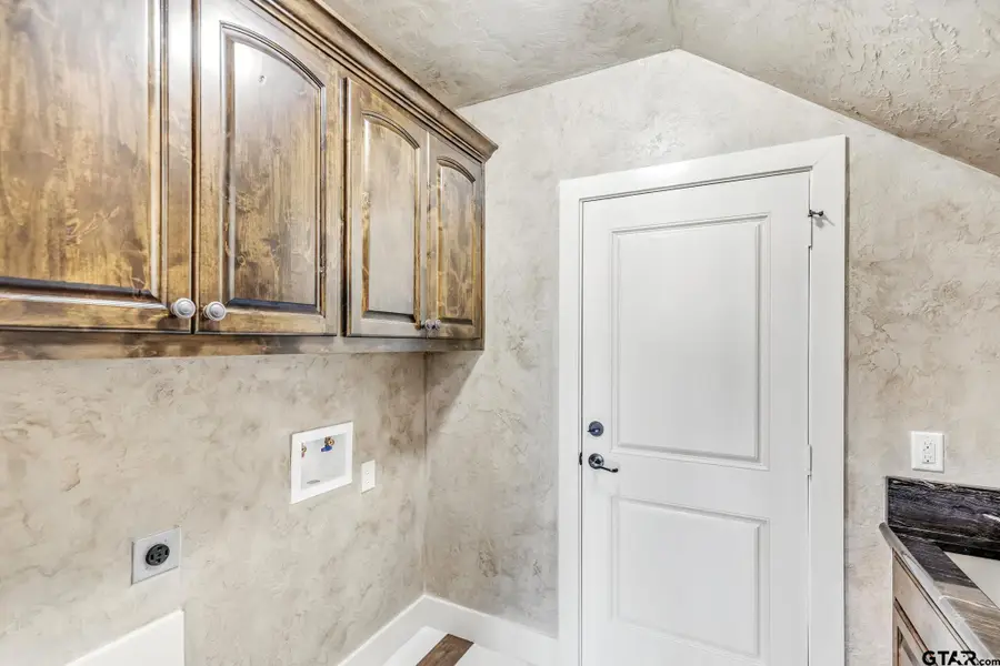 4777 Lake Park Dr, Tyler, TX 75704 - Image #2