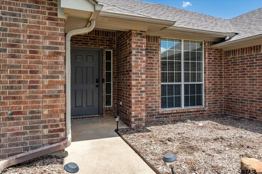 401 Amanda Ct., Whitehouse, TX 75791 - Image #3