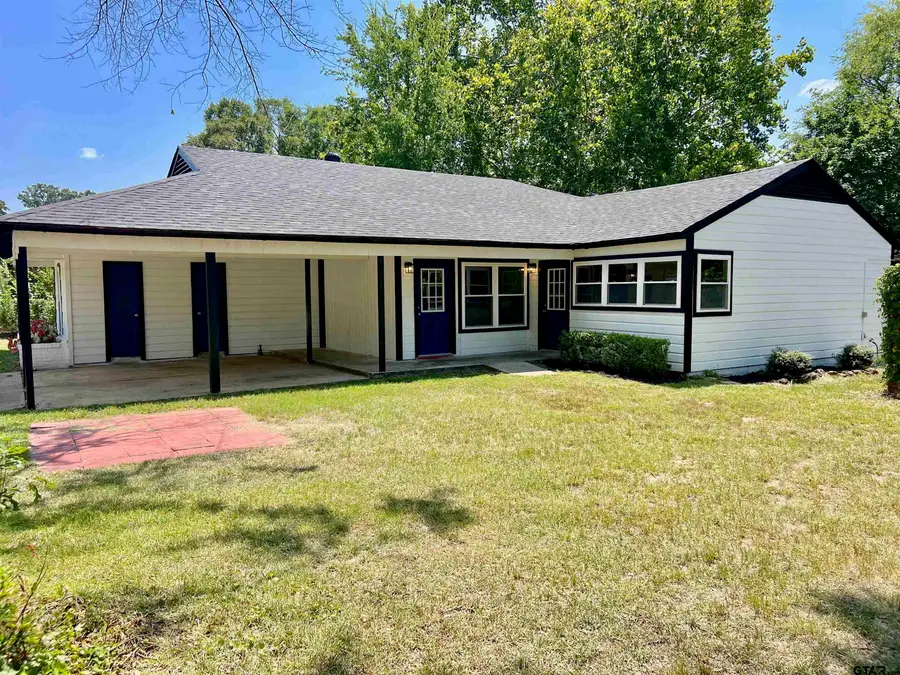 611 Hickory, Hughes Springs, TX 75656 - #3