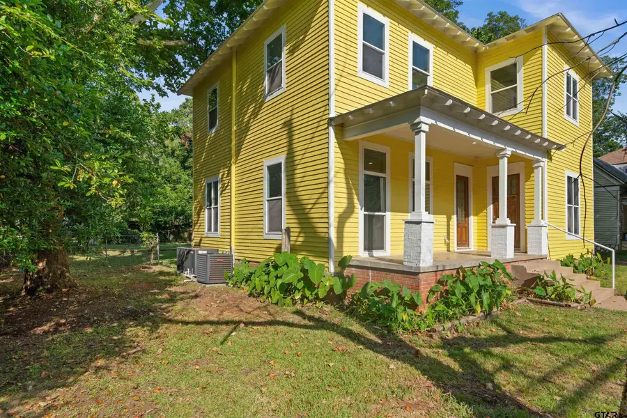 917 N JACKSON ST, Palestine, TX 75801 - Image #2