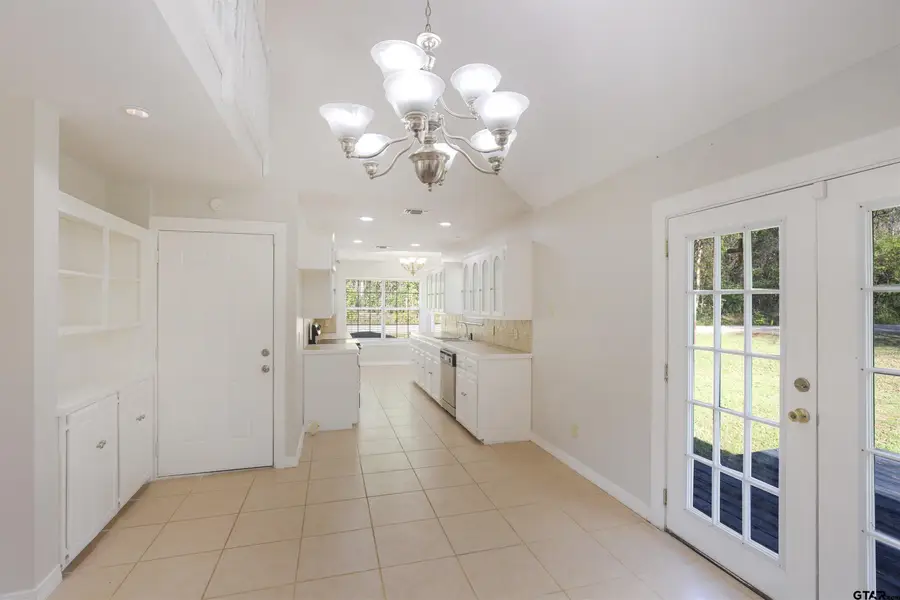 118 E G McMillan Way, Daingerfield, TX 75638 - Image #3