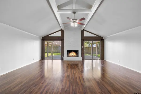 152 Fairway Drive, Bullard, TX 75757