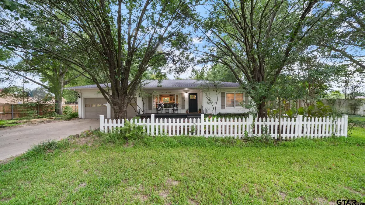 518 W Kansas Street, Van, TX 75790 - #1