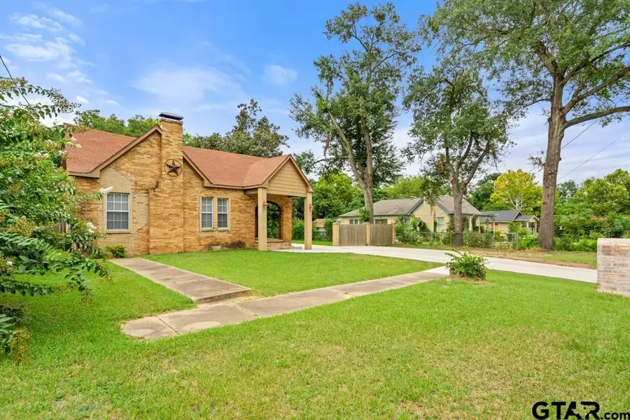 1704 E Houston St, Tyler, TX 75702 - Image #2