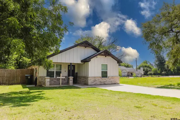 1401 N Palace, Tyler, TX 75701