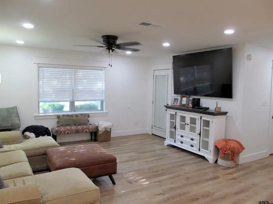 401 Wilkerson St., Winnsboro, TX 75494 - Image #3