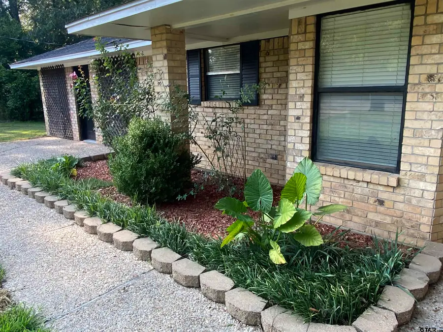 1102 Angie, Whitehouse, TX 75791 - Image #2