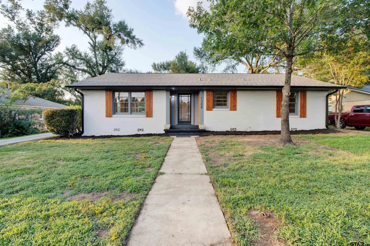 1300 Sunset Drive, Tyler, TX 75701 - Image #1
