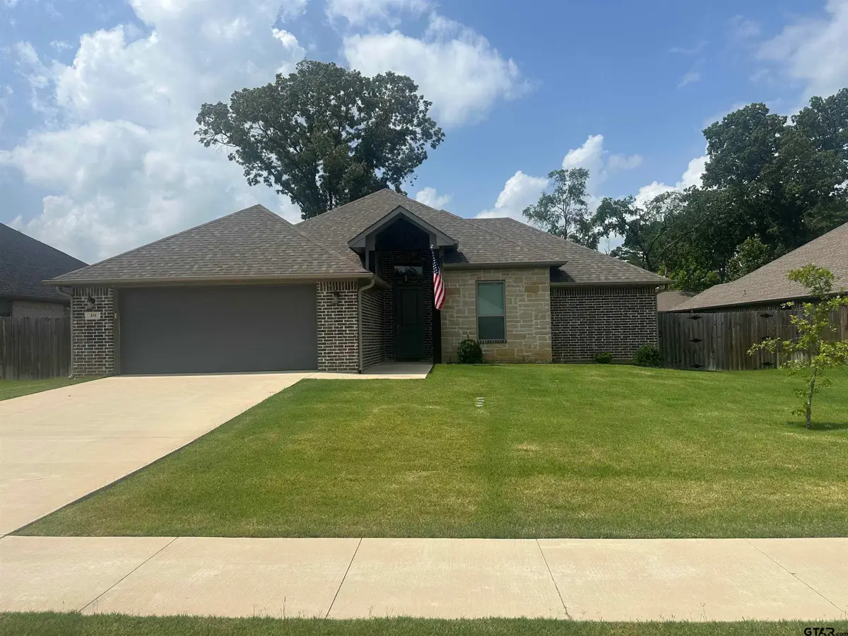 411 Deer Point Cv, Chandler, TX 75758 - Image #1