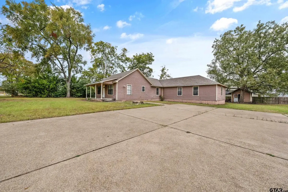 619 Martin, Chandler, TX 75758 - Image #1