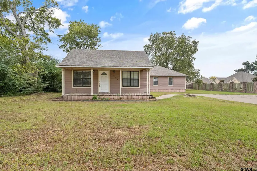619 Martin, Chandler, TX 75758 - Image #2