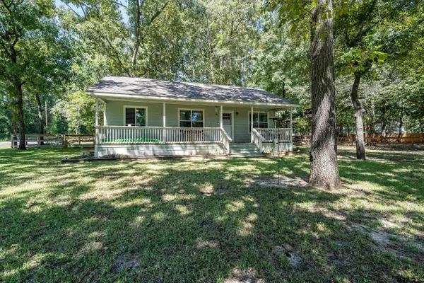 230 Debra Dr, Bullard, TX 75757