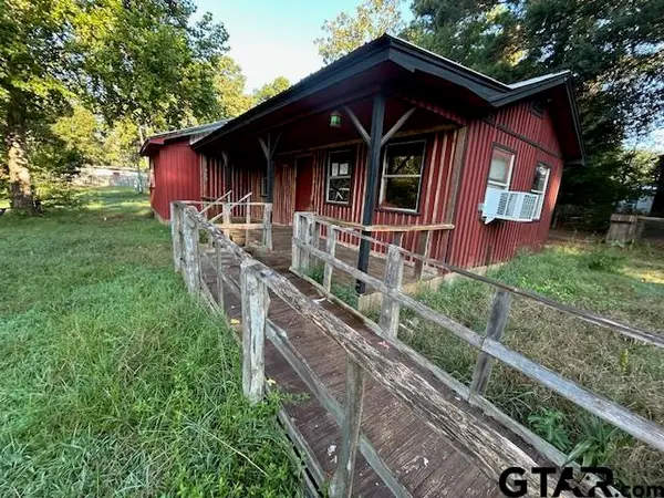 334 County Road 3523, Bullard, TX 75757