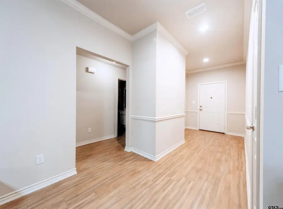 815 E Grande G101, Tyler, TX 75703 - Image #3