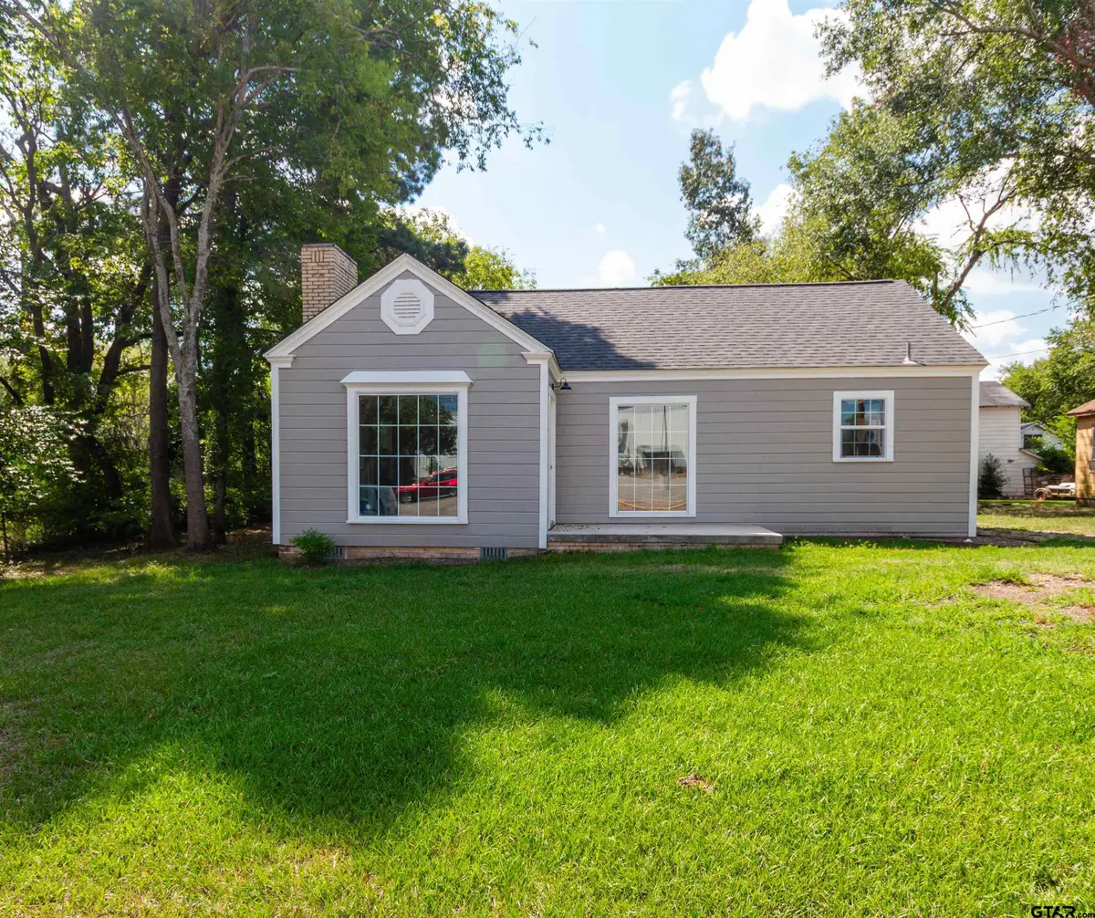 626 Laird Ave, Kilgore, TX 75662 - #1