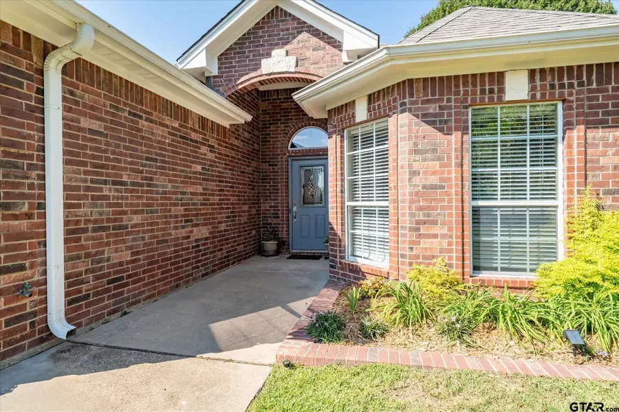 11810 Acadia Dr, Tyler, TX 75703 - Image #2