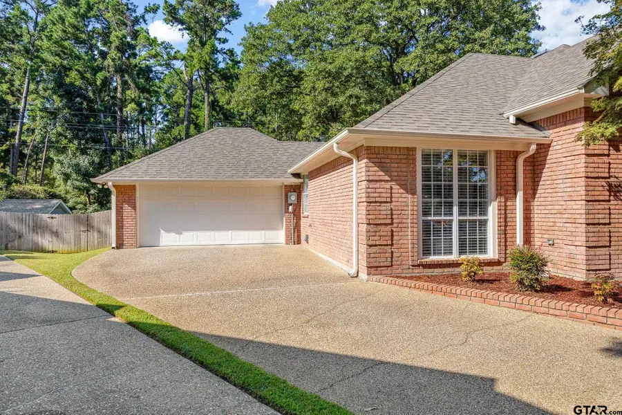 3202 Pebblebrook Cir, Tyler, TX 75707 - Image #3