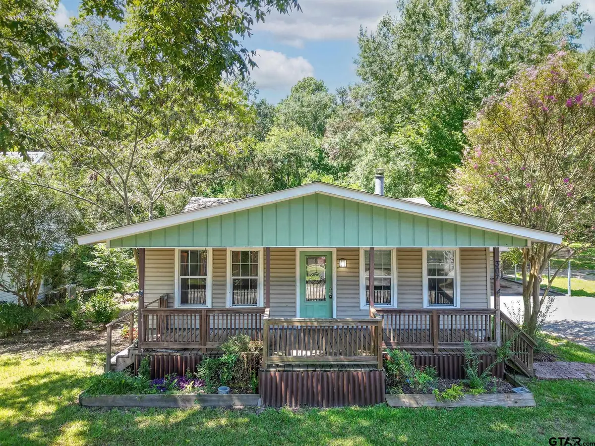 307 N Tyler St, Big Sandy, TX 75755 - Image #1