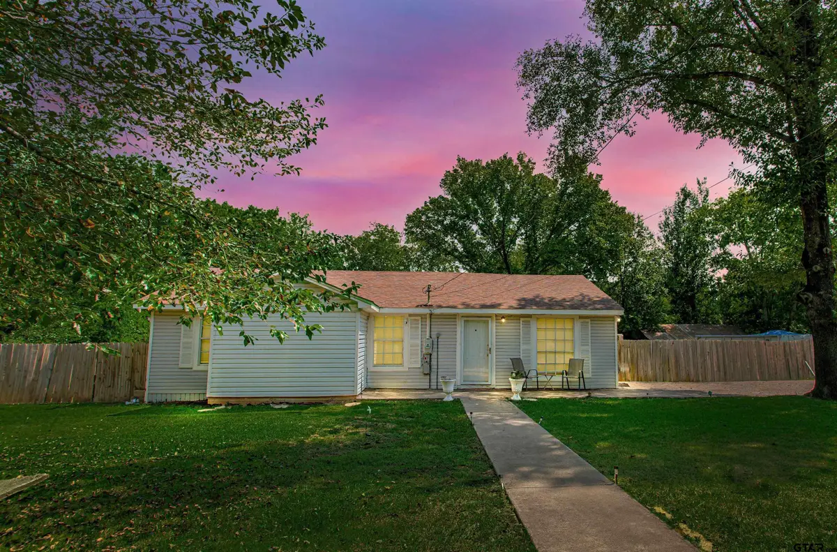 1706 & 1708 S Lake Harris Rd, White Oak, TX 75693 - Image #1