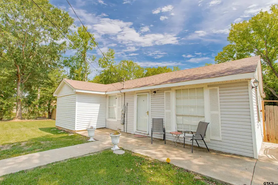 1706 & 1708 S Lake Harris Rd, White Oak, TX 75693 - Image #3