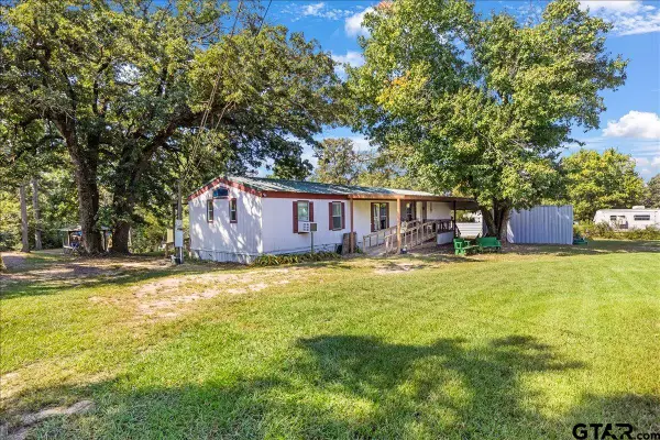 20030 Red Oak Drive, LaRue, TX 75770