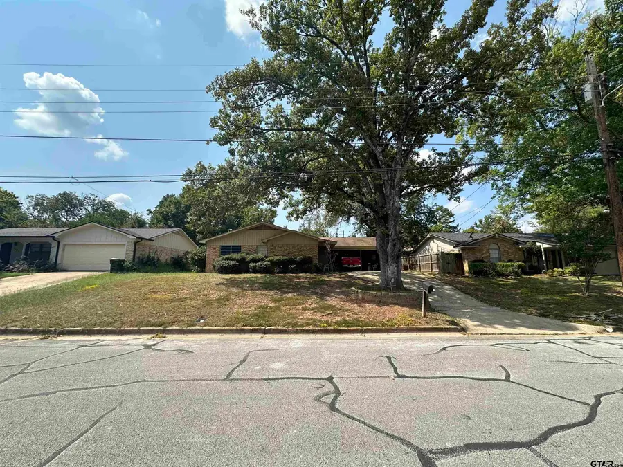 2613 Chelsea Dr, Tyler, TX 75701 - Image #2