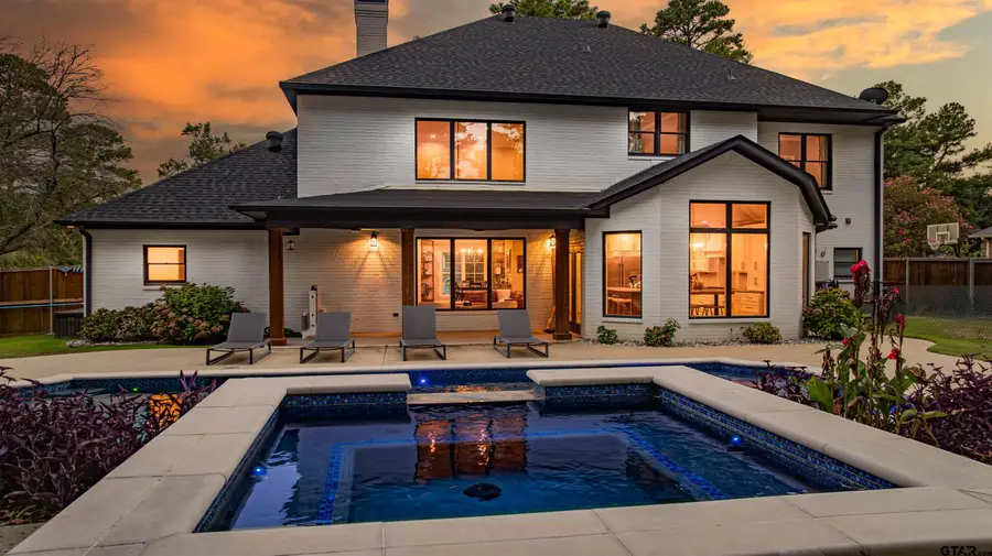 219 Hunters Cir, Longview, TX 75605 - Image #2