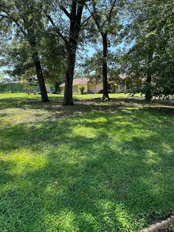 2426 Breckenridge, Tyler, TX 75702