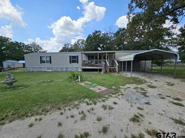 301 An County Rd 1370, Palestine, TX 75801