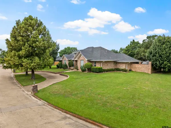 100 Turnberry Circle, Mt Pleasant, TX 75455