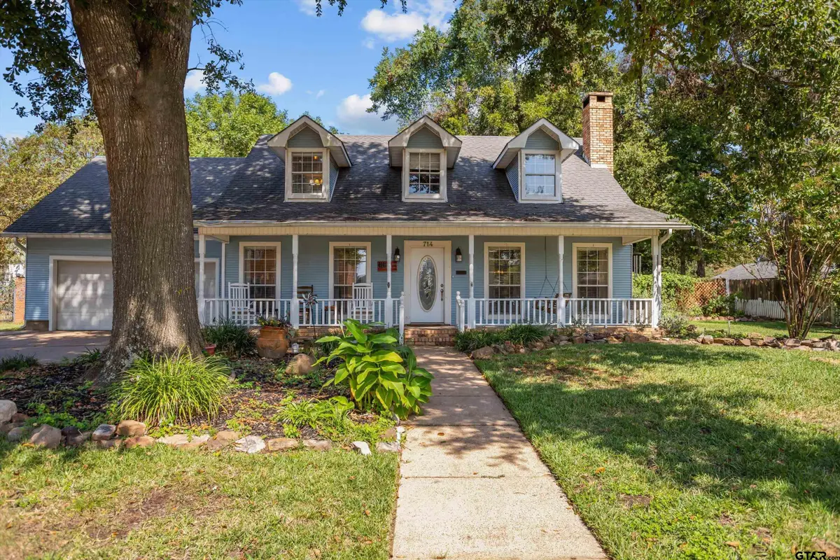 714 E Houston Avenue, Crockett, TX 75835 - #1