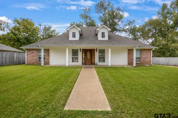 708 E Paschal Street, Troup, TX 75789