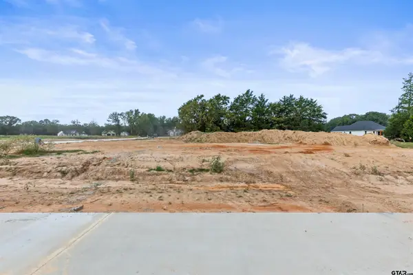 13903 Cedar Hill Lane, Tyler, TX 75704