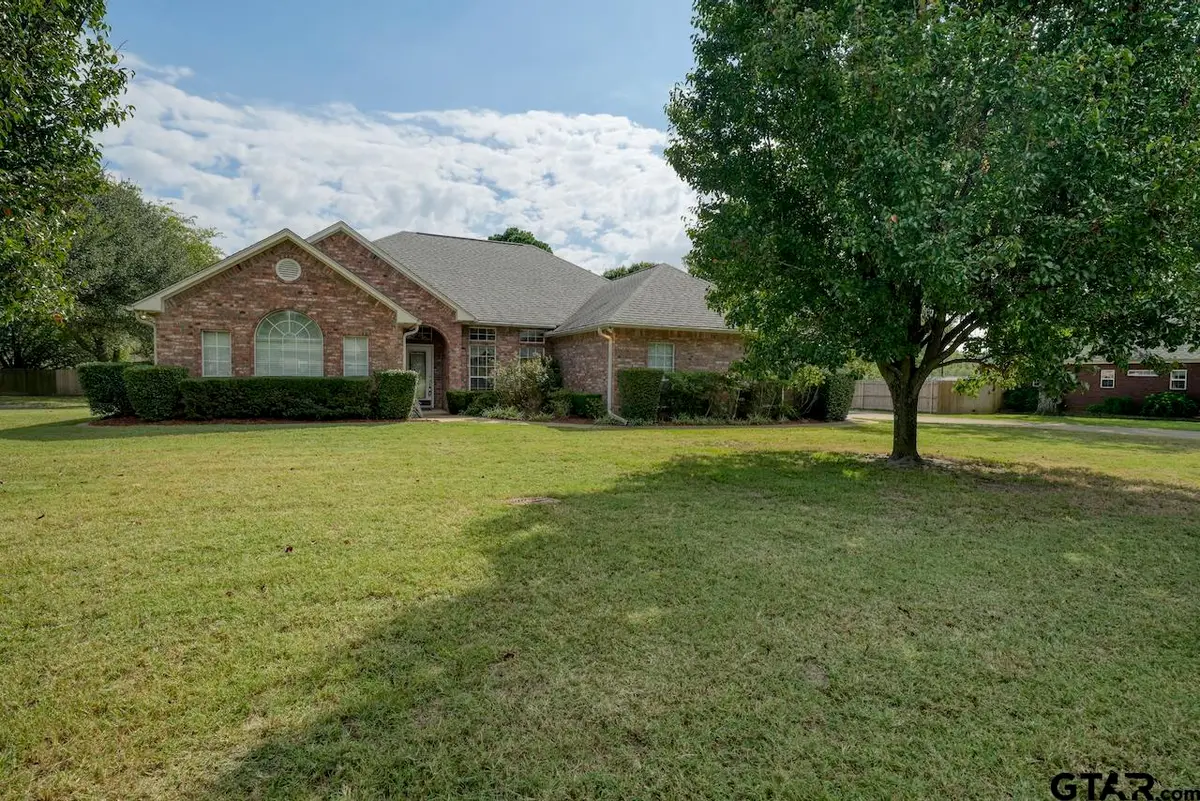 15430 Richmar Cir, Lindale, TX 75771 - Image #1