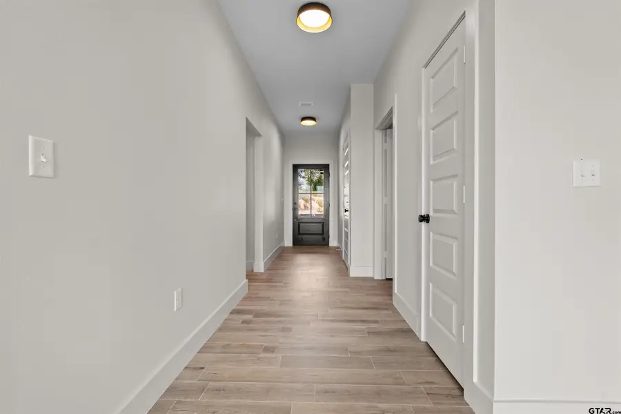 16525 Crossing Circle, Lindale, TX 75771 - Image #3