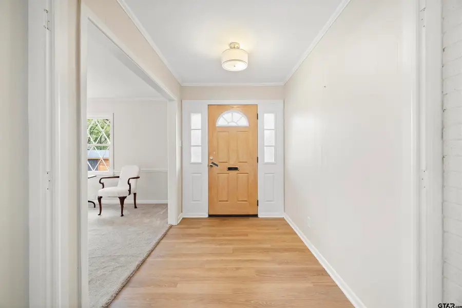 1602 Dennis Dr, Tyler, TX 75701 - Image #2