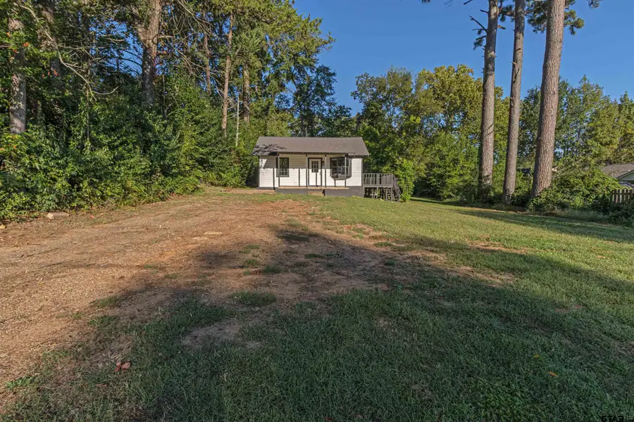 2527 S Robertson Ave, Tyler, TX 75701 - Image #3