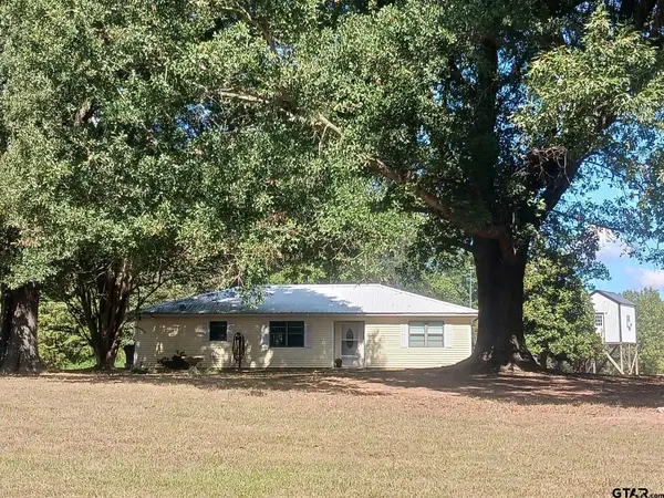 1542 NW CR 1018, Mt Vernon, TX 75457