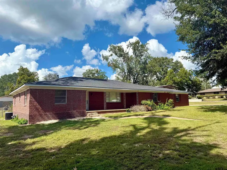 559 Elm St, Frankston, TX 75763 - Image #2