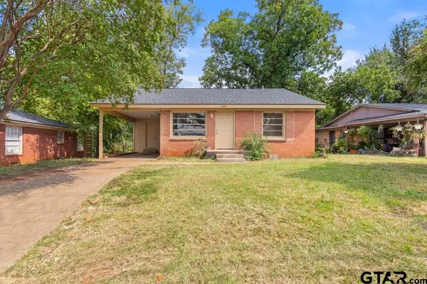 1226 S Fleishel, Tyler, TX 75701