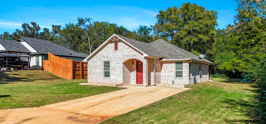 317 Brentwood Dr., Bullard, TX 75757 - Image #2