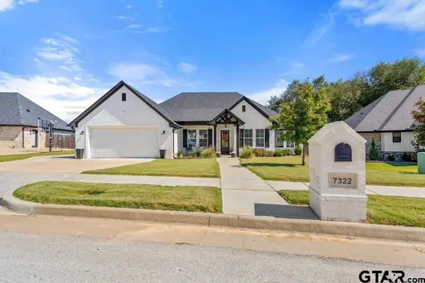 7322 Willow Creek Dr, Tyler, TX 75703