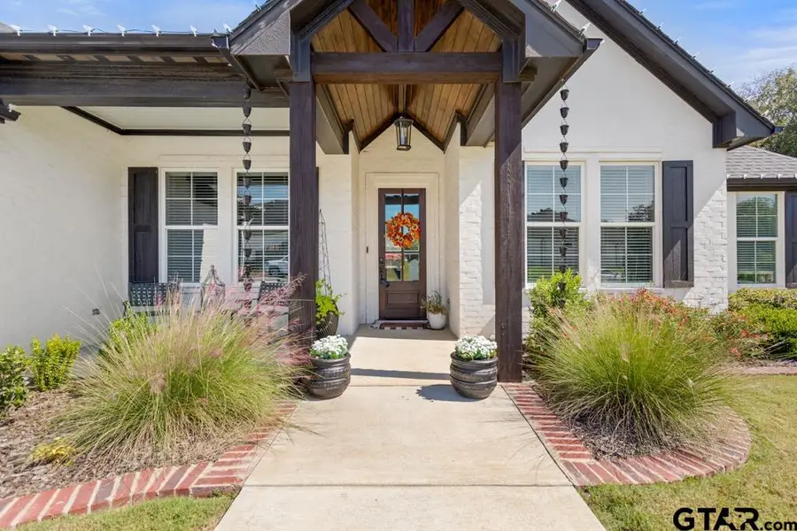 7322 Willow Creek Dr, Tyler, TX 75703 - Image #2