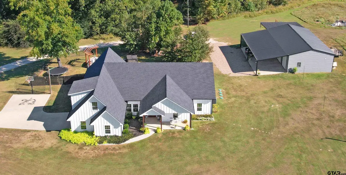 25 CR 3215, Pittsburg, TX 75686 - Image #1